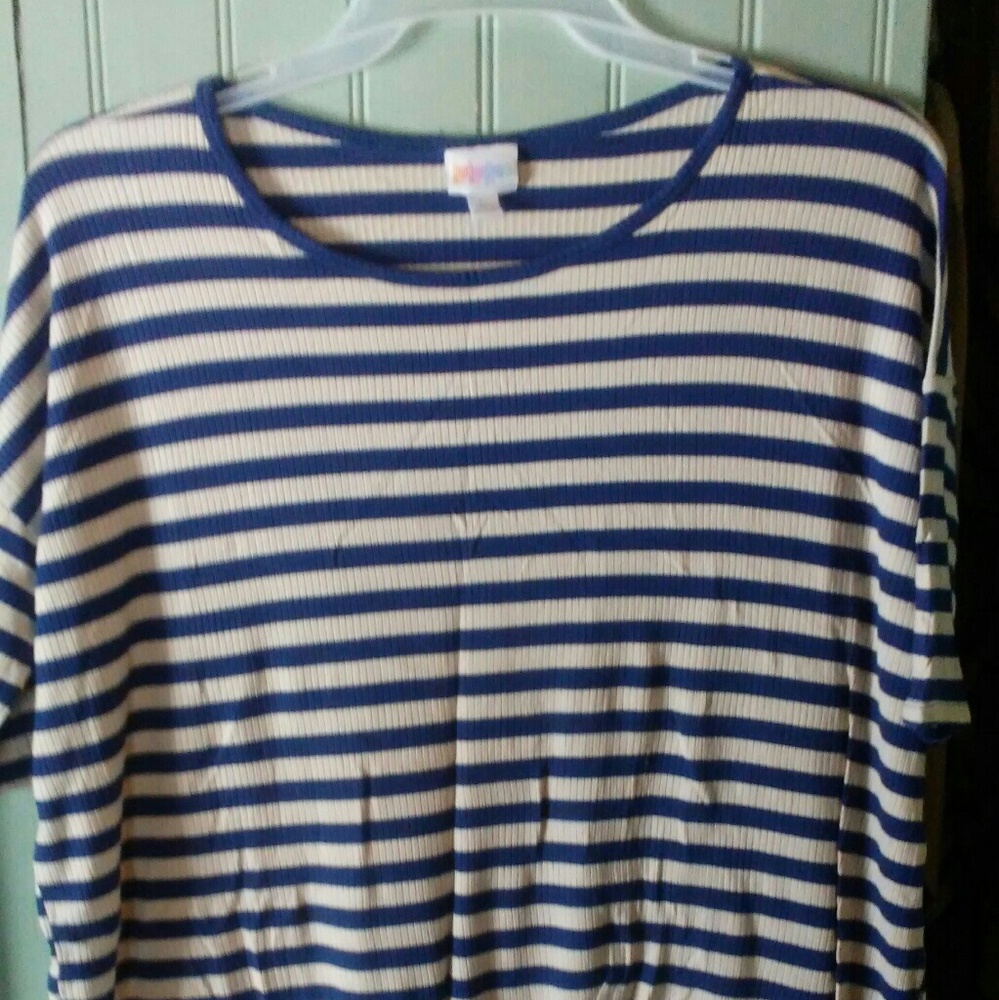 Lularoe Ribbed Knit Irma L